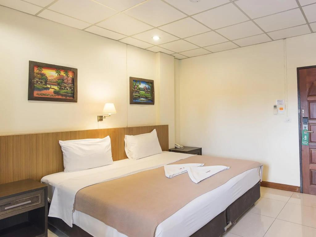 Lodge 61 Bed & Breakfast 2*