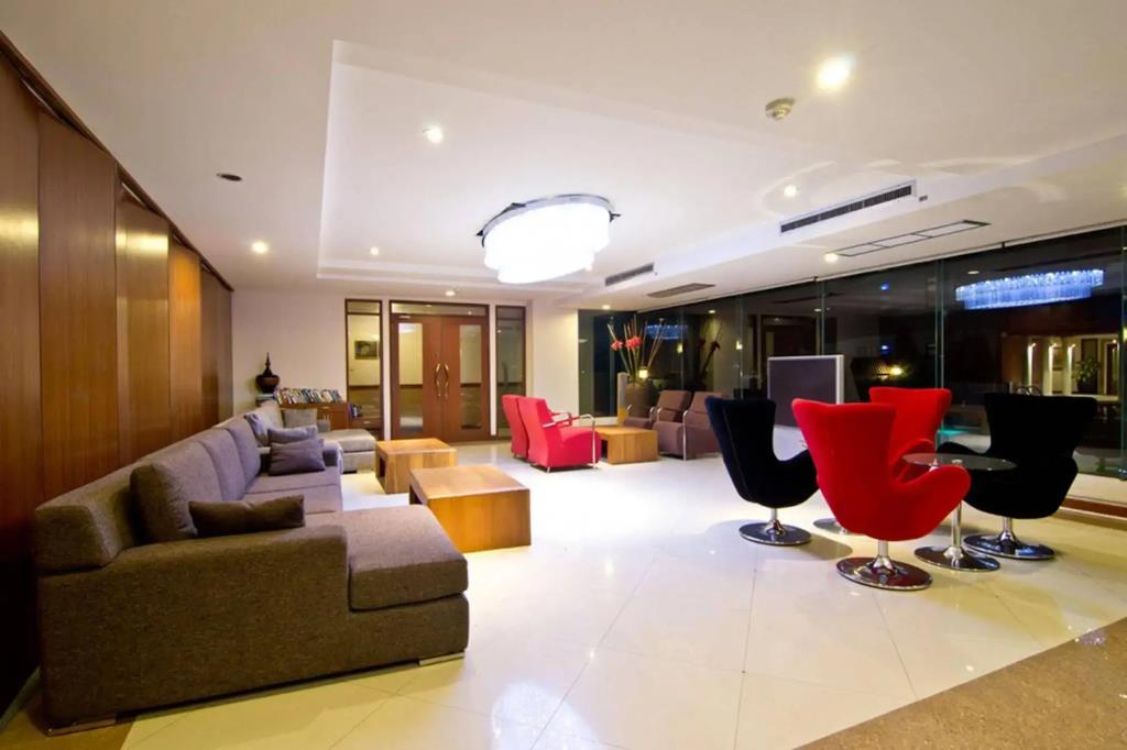 Lasalle Suites Hotel & Residence 3*