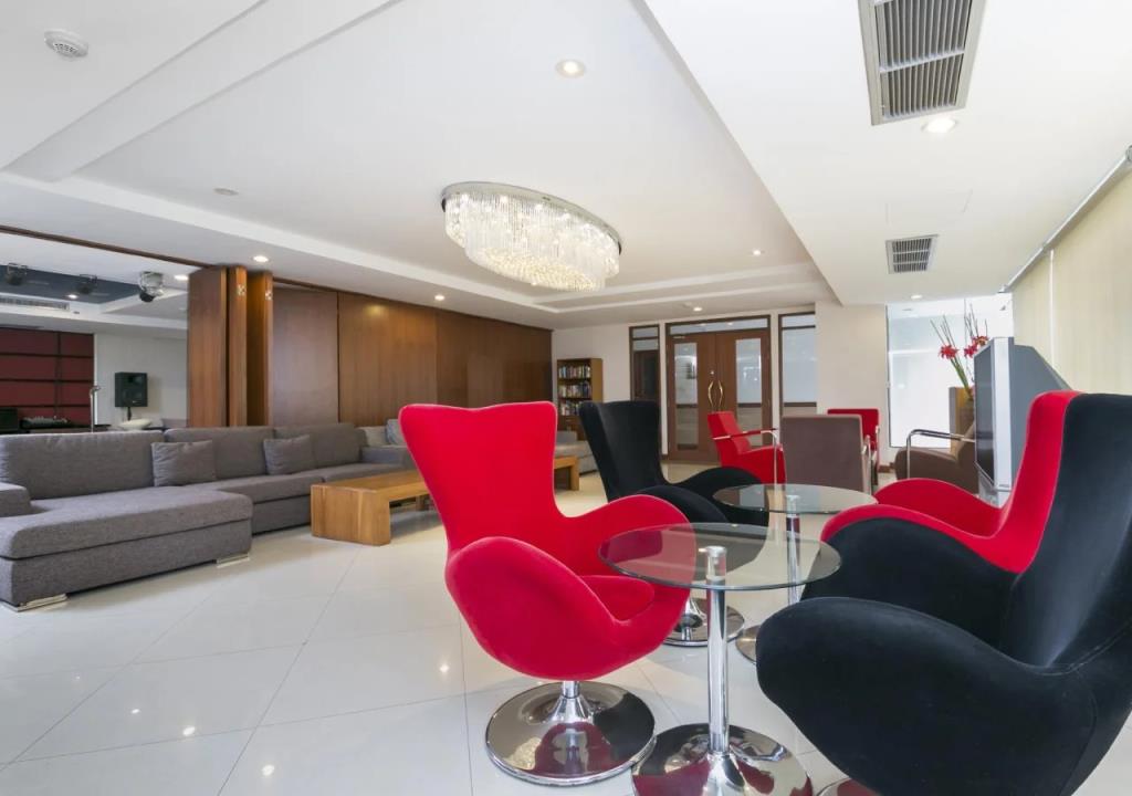 Lasalle Suites Hotel & Residence 3*
