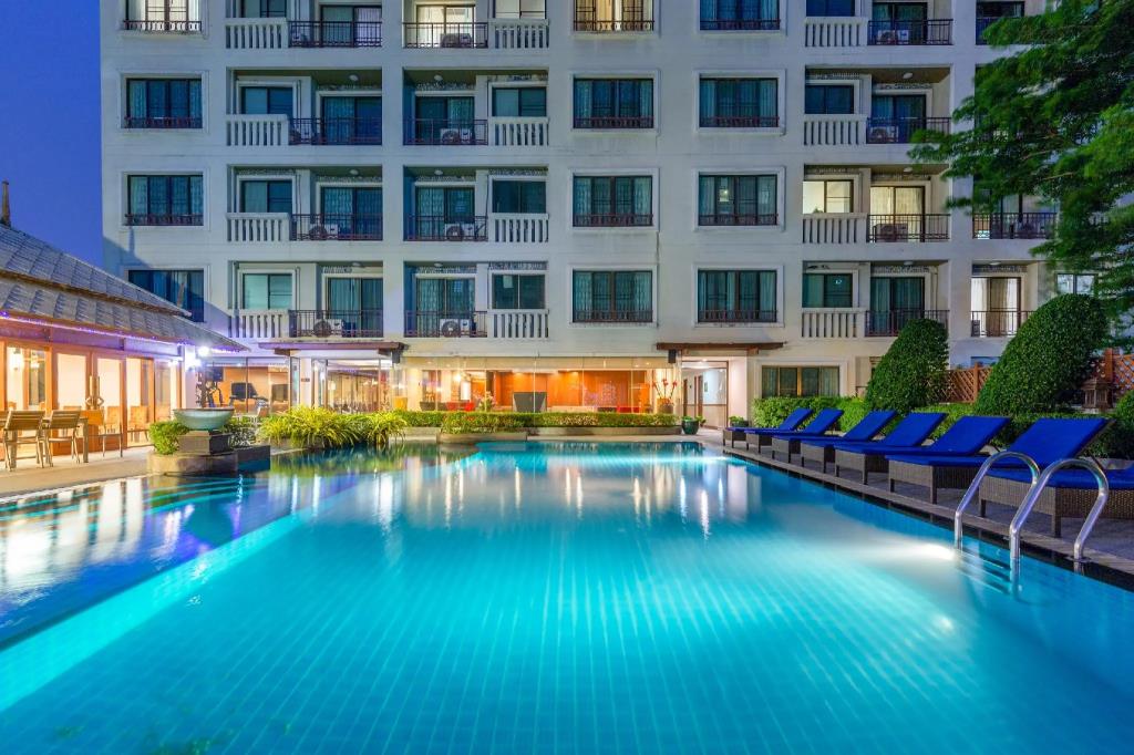 Lasalle Suites Hotel & Residence 3*