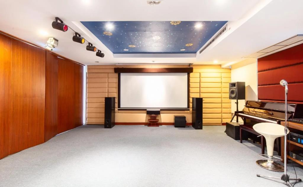 Lasalle Suites Hotel & Residence 3*
