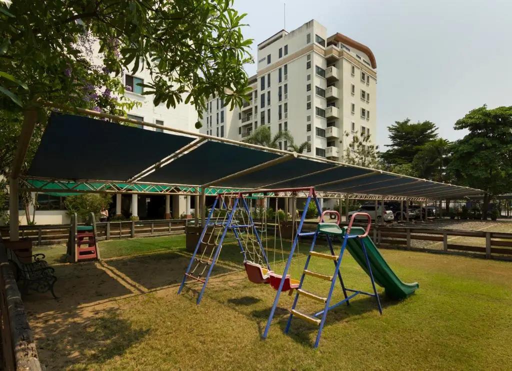 Lasalle Suites Hotel & Residence 3*