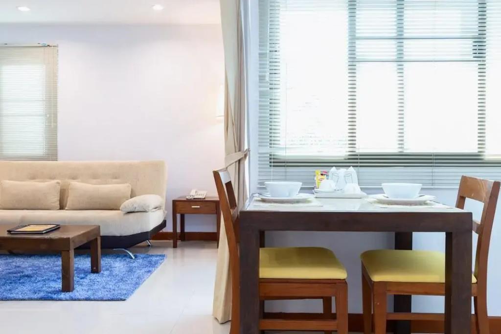 Lasalle Suites Hotel & Residence 3*