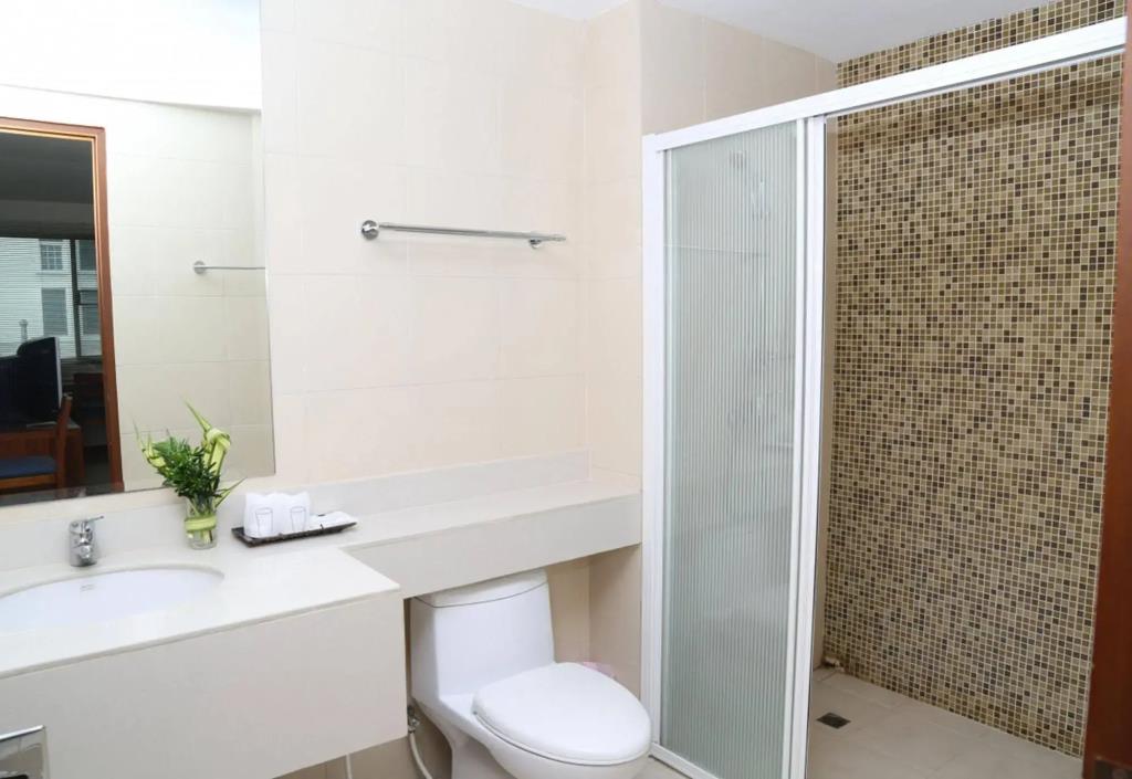 Lasalle Suites Hotel & Residence 3*
