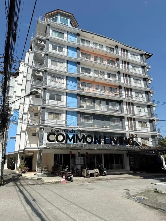 Common Living 3*
