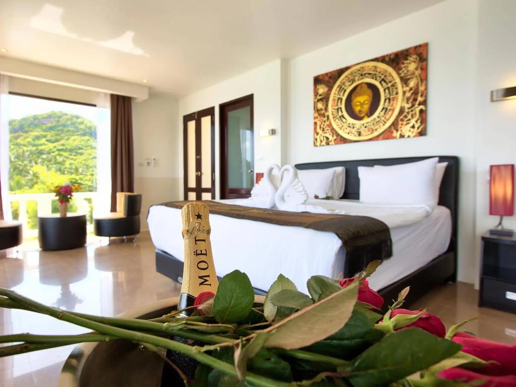 Crystal Bay Beach Resort 3*