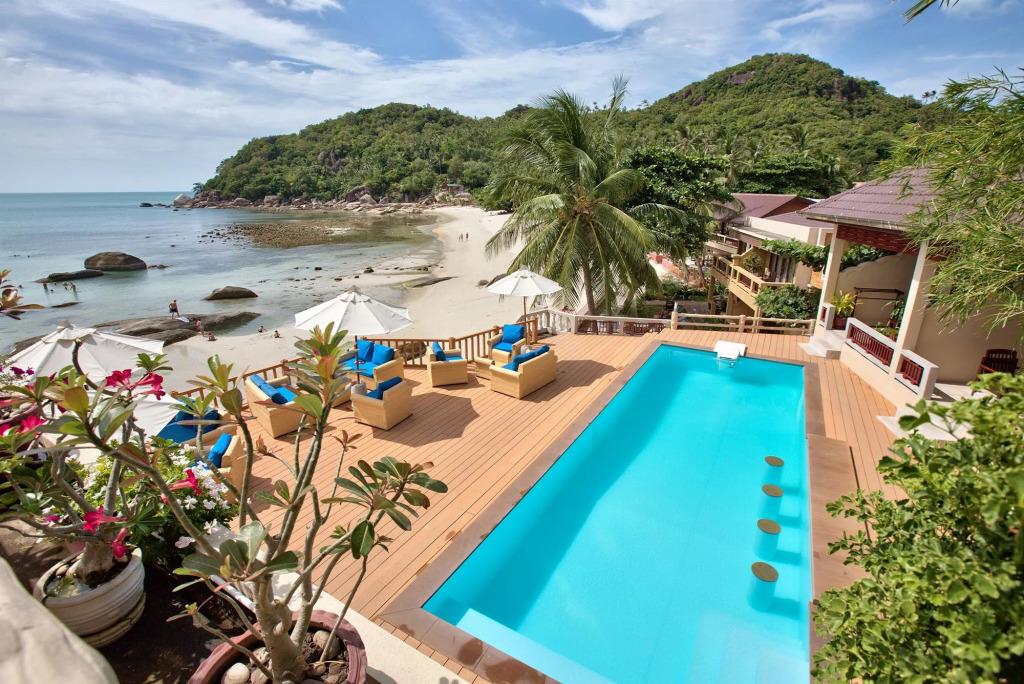 Crystal Bay Beach Resort 3*