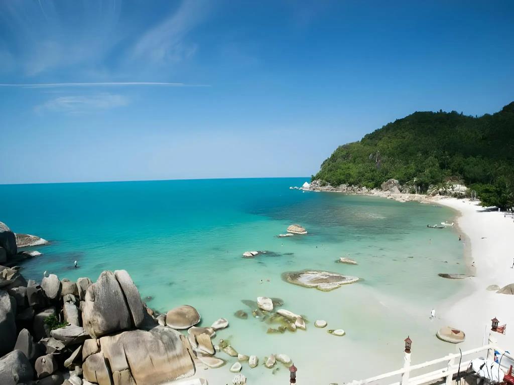 Crystal Bay Beach Resort 3*