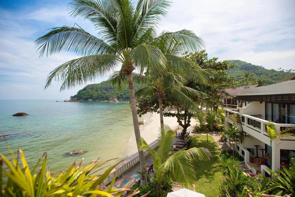 Crystal Bay Beach Resort 3*