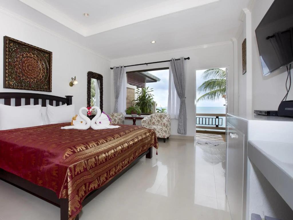 Crystal Bay Beach Resort 3*