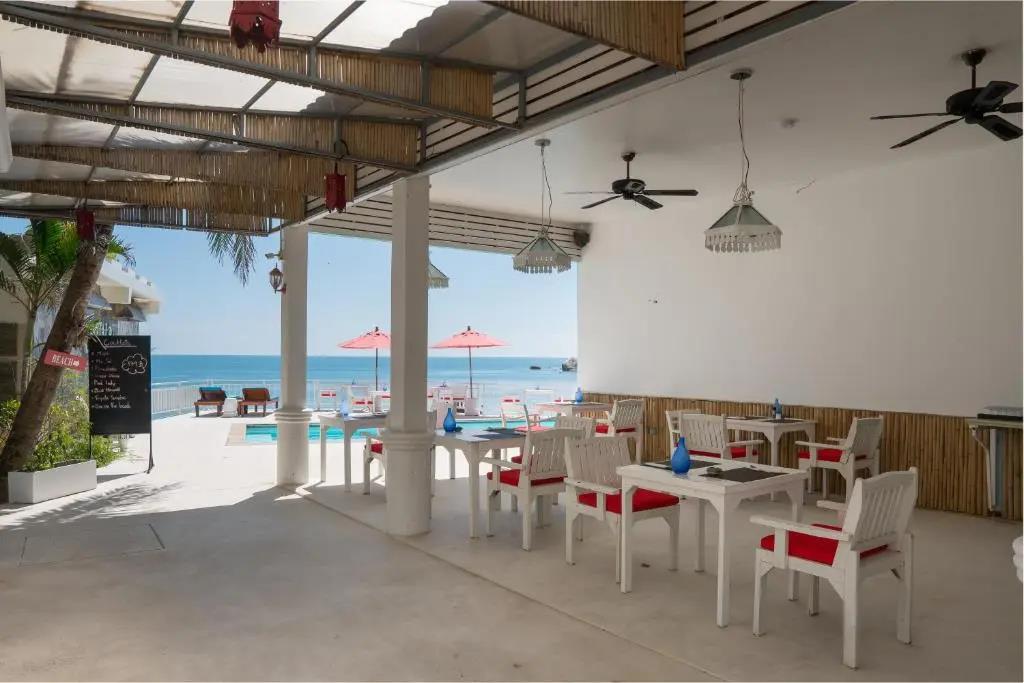 Crystal Bay Beach Resort 3*