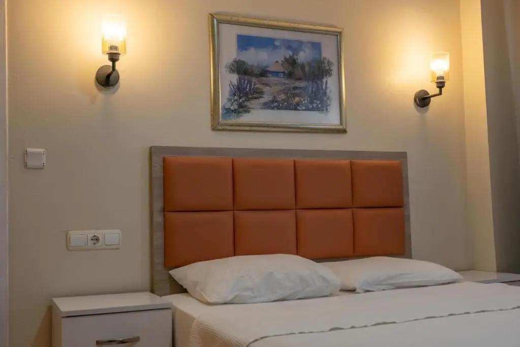 Arden Hotel 0*