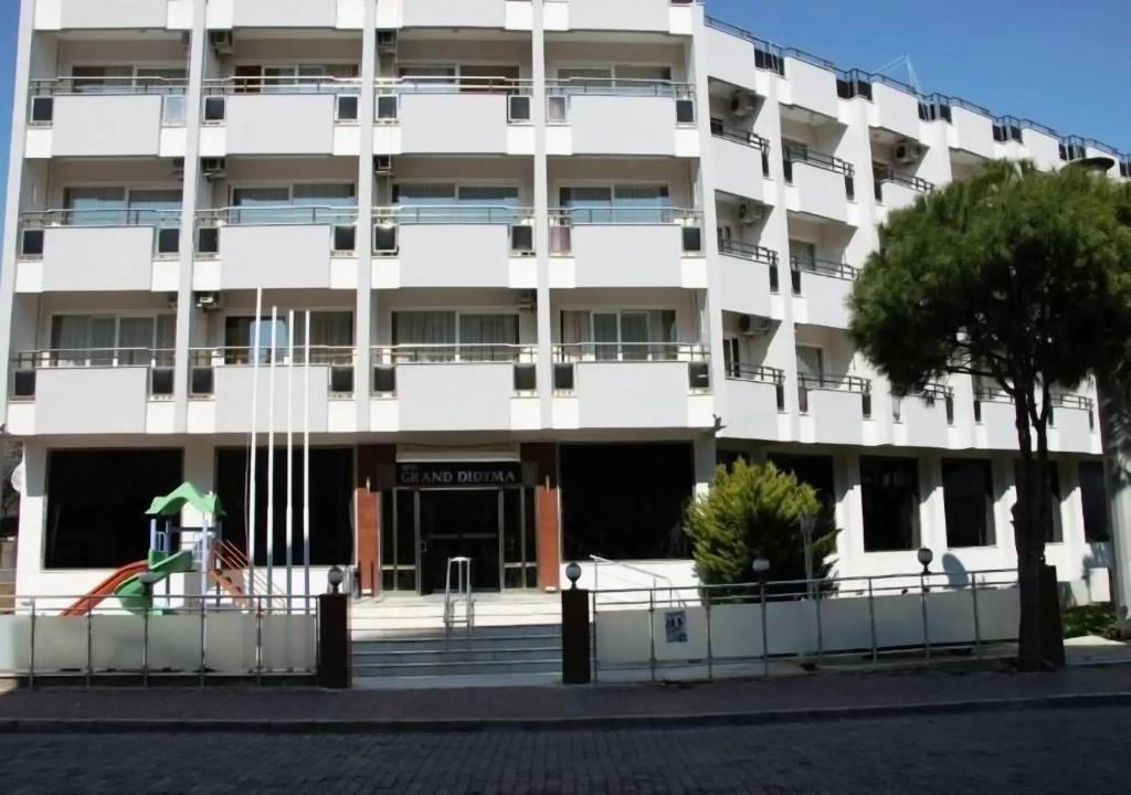 Grand Didyma Hotel 3*