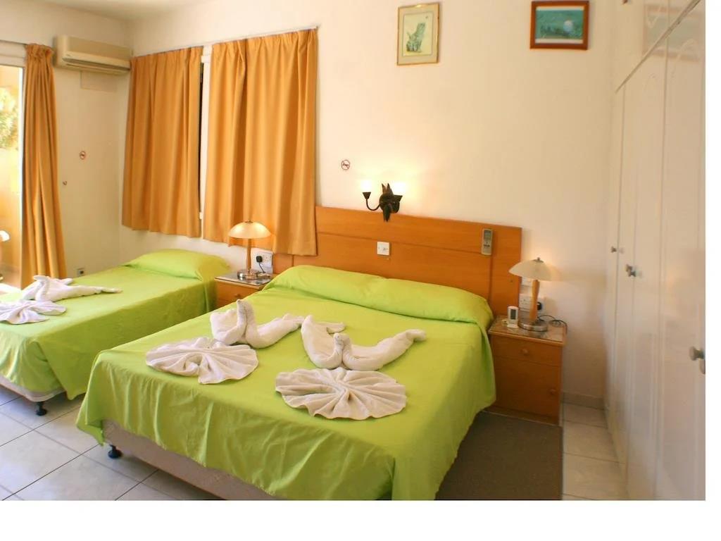 Apollonia Holiday Apartments 0*