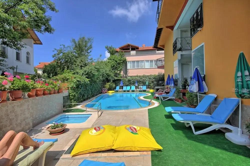 Mandalinn Hotel 0*