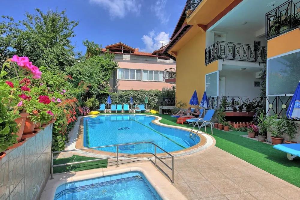 Mandalinn Hotel 0*