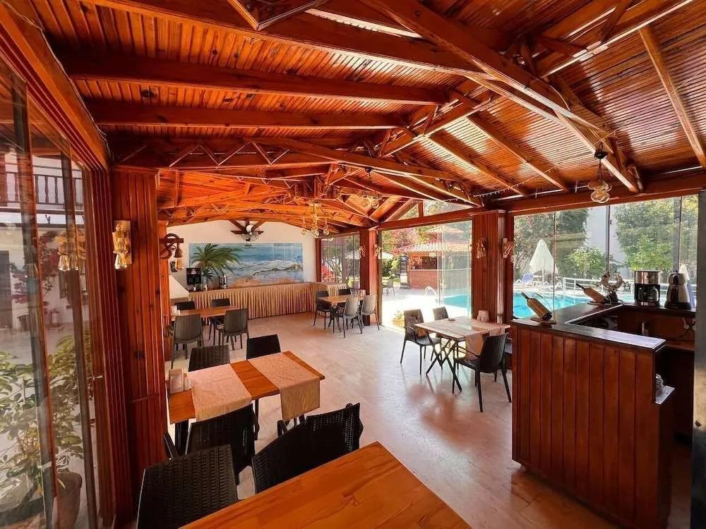 Palma Rosa Hotel 0*