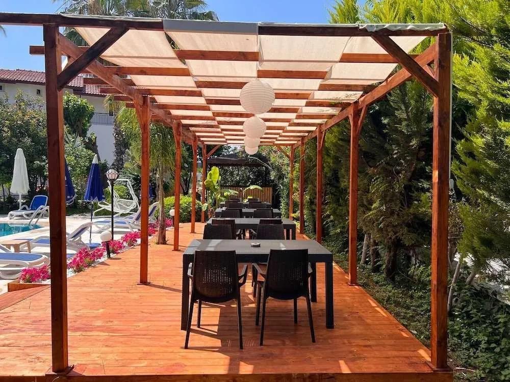 Palma Rosa Hotel 0*