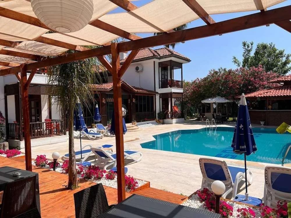 Palma Rosa Hotel 0*