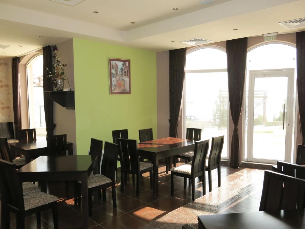 Albizia Hotel 3*