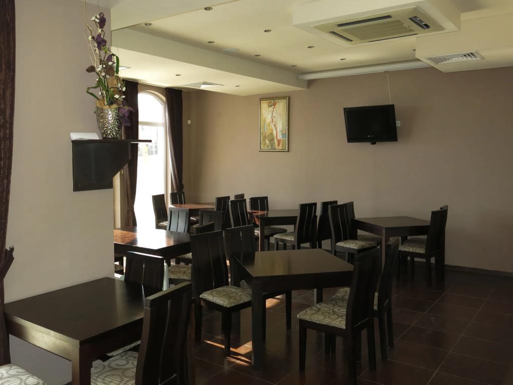 Albizia Hotel 3*