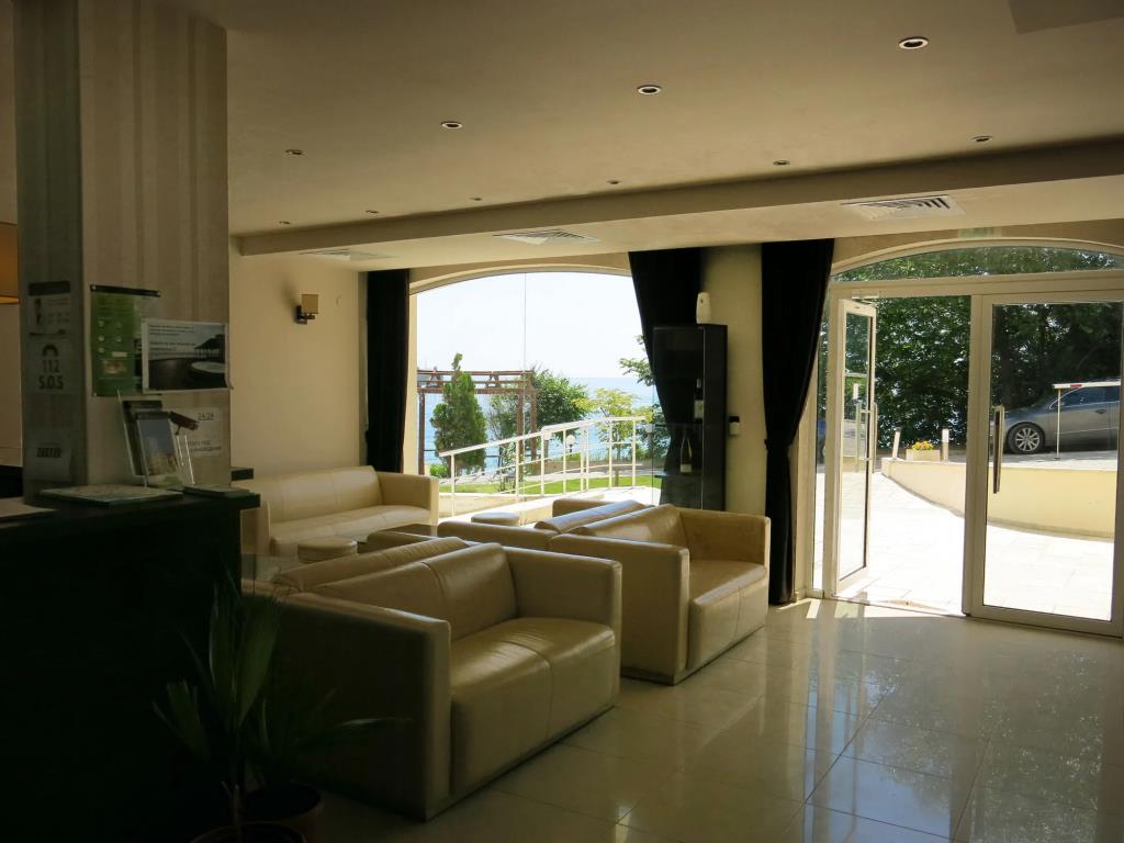 Albizia Hotel 3*