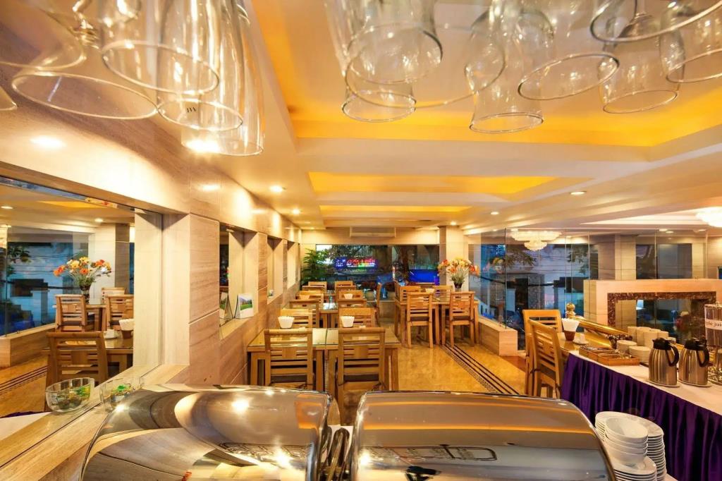 Hanoi Sky Hotel 3*