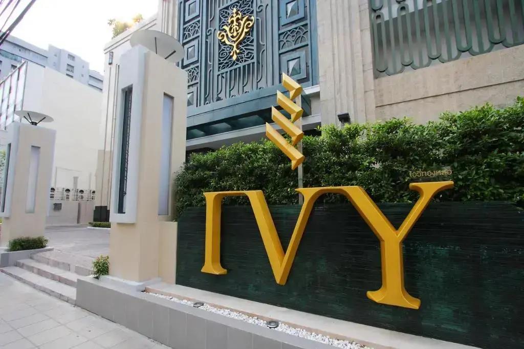 Ivy Thonglor 55 0*