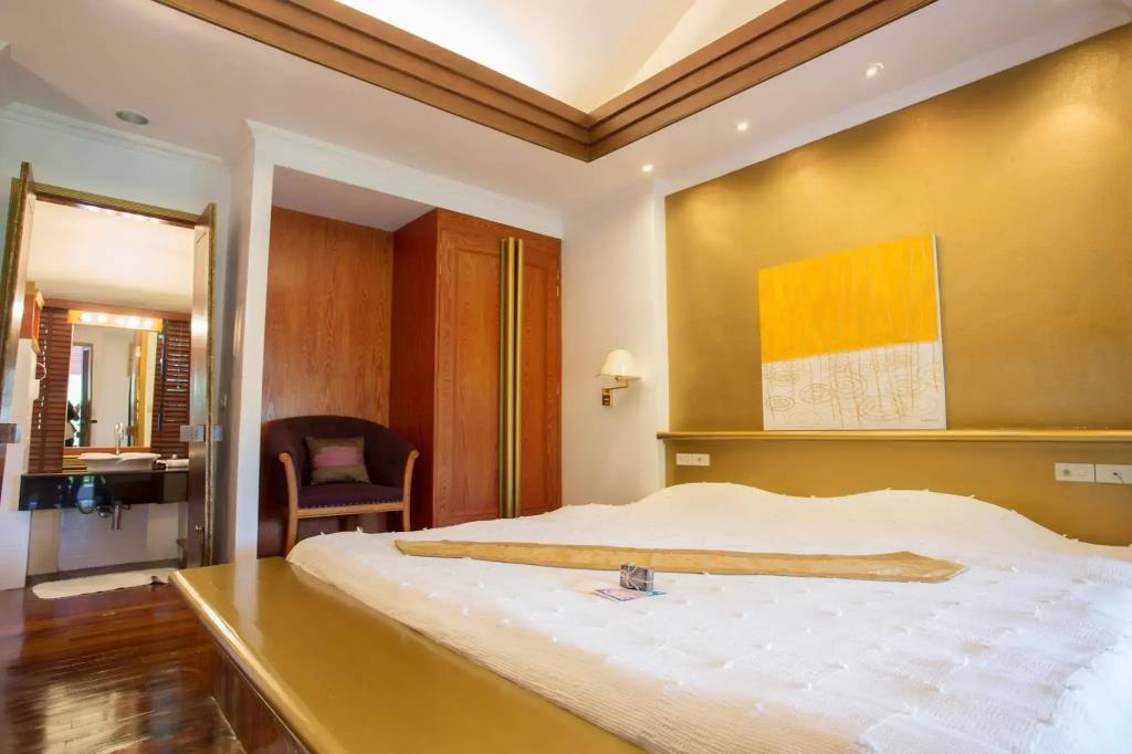 J VALLEY Resort 3*