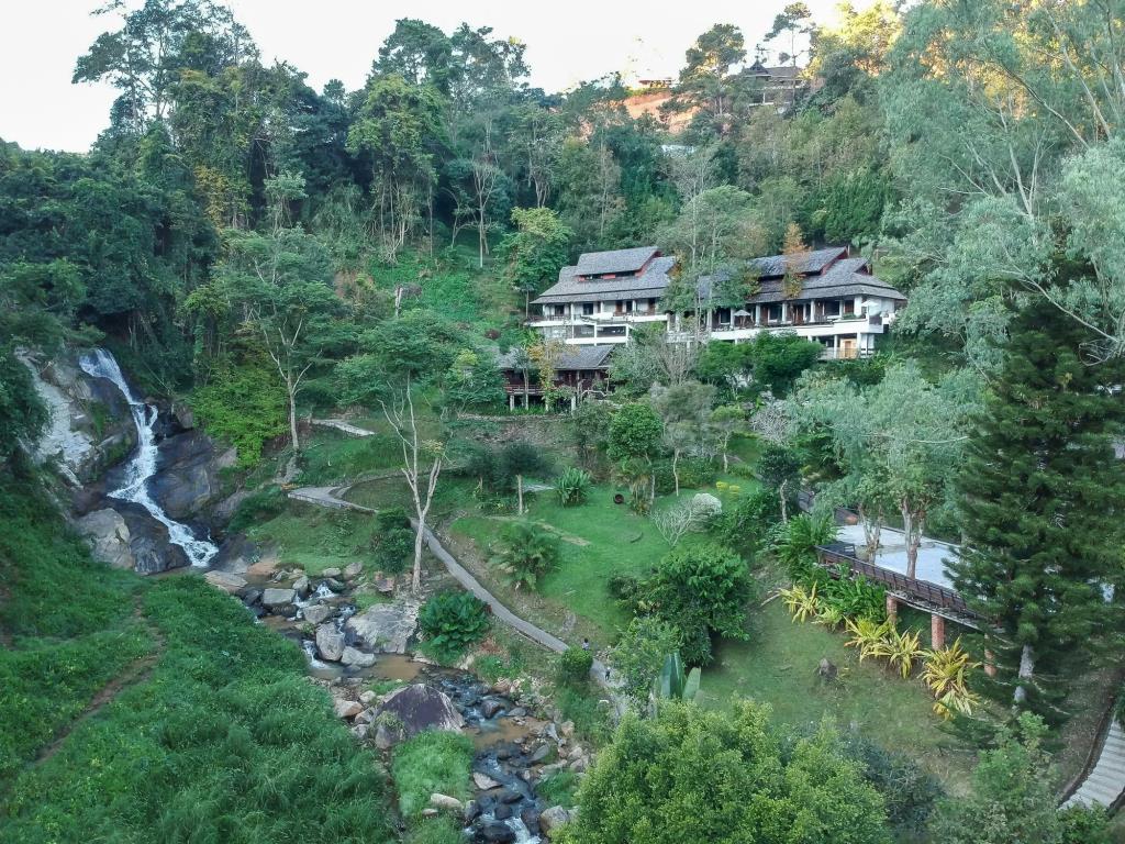 J VALLEY Resort 3*