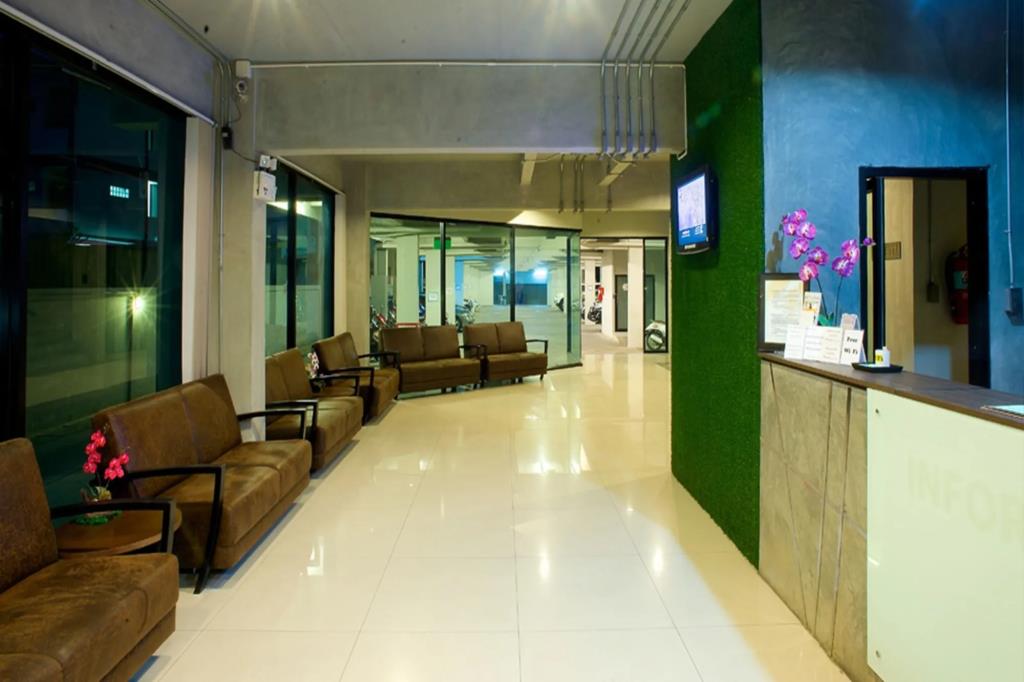 B2 Green Boutique & Budget Hotel 3*