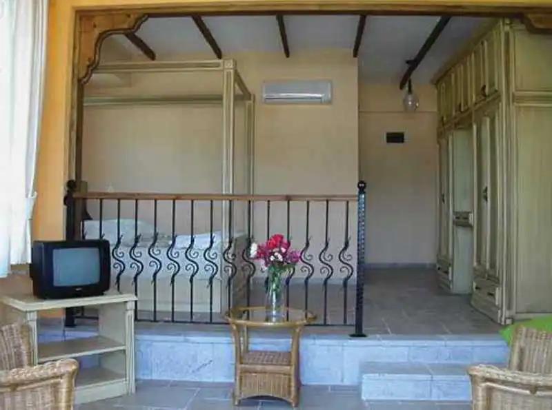 The Olive Tree Studios - Adults Only 0*
