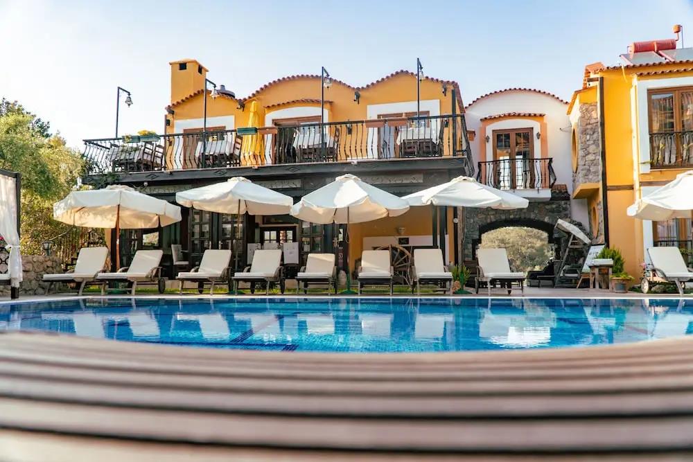 The Olive Tree Studios - Adults Only 0*