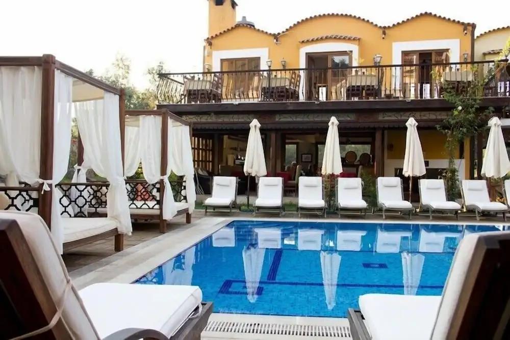 The Olive Tree Studios - Adults Only 0*