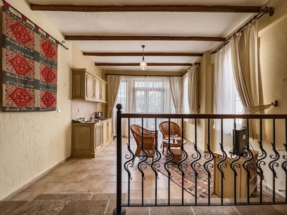 The Olive Tree Studios - Adults Only 0*