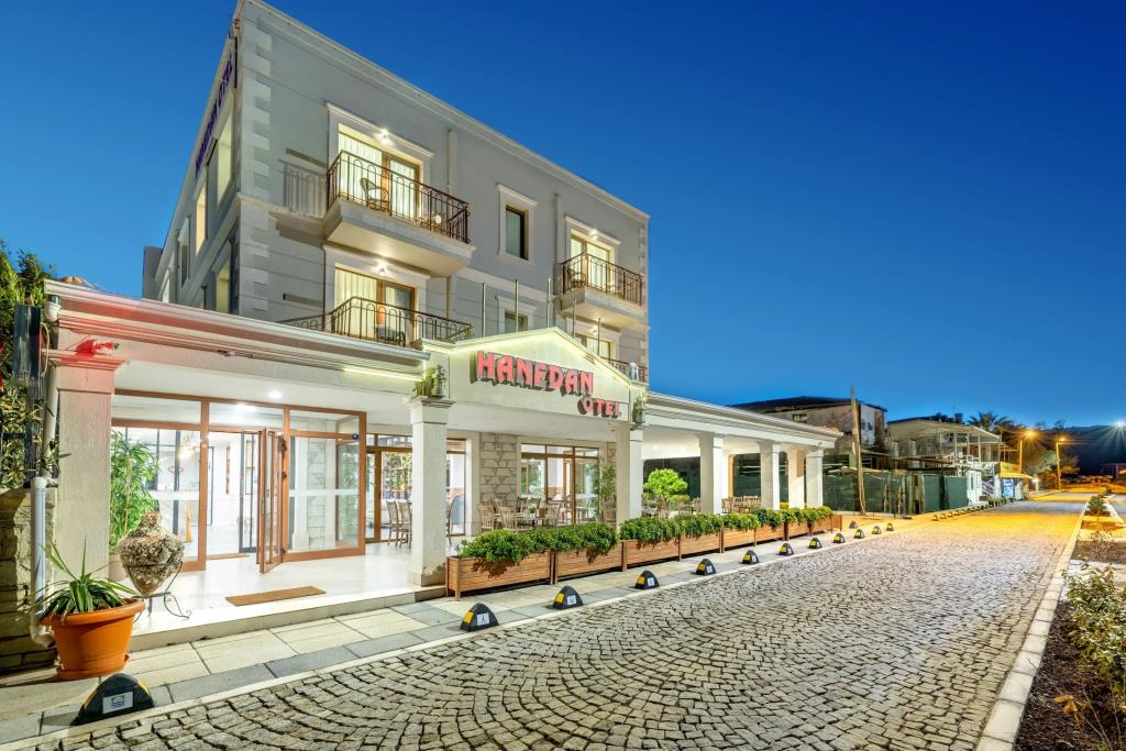 Hanedan Hotel 2*