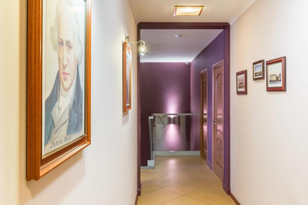 Lomonosov Mini-Hotel 3*