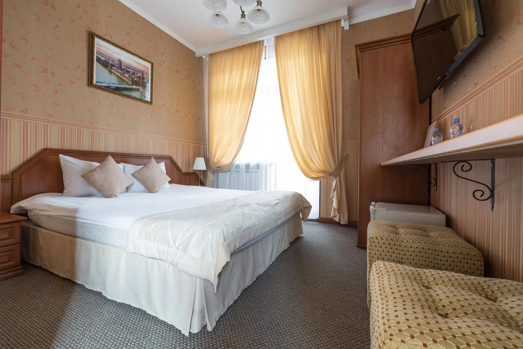 Lomonosov Mini-Hotel 3*