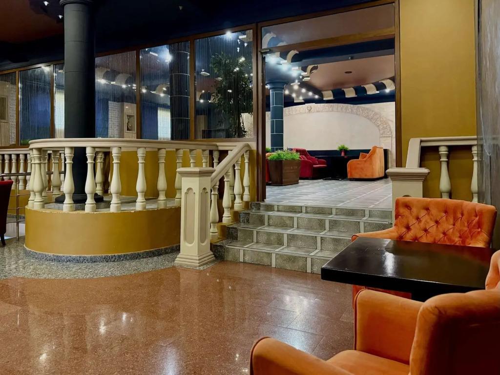 Bridge Hotel 3*