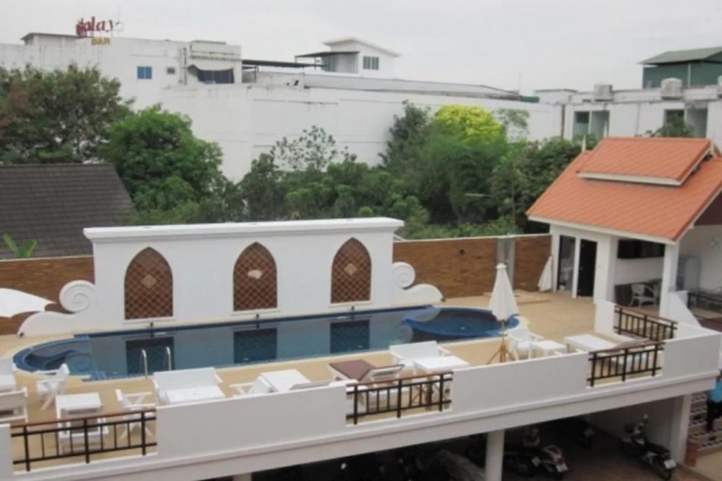 Wangburapa Grand Hotel 3*