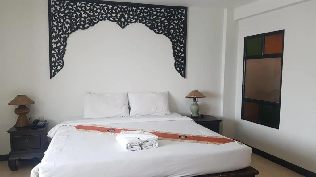 Wangburapa Grand Hotel 3*
