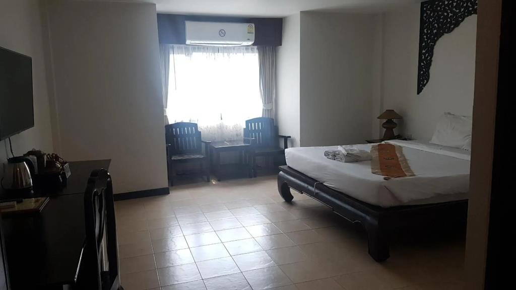 Wangburapa Grand Hotel 3*