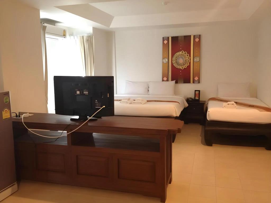 Wangburapa Grand Hotel 3*