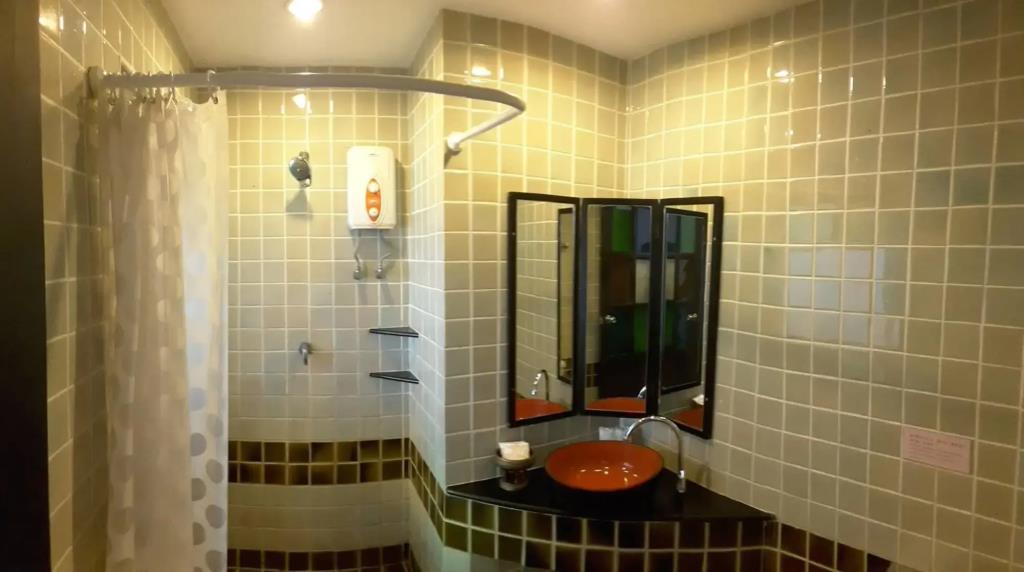 Wangburapa Grand Hotel 3*