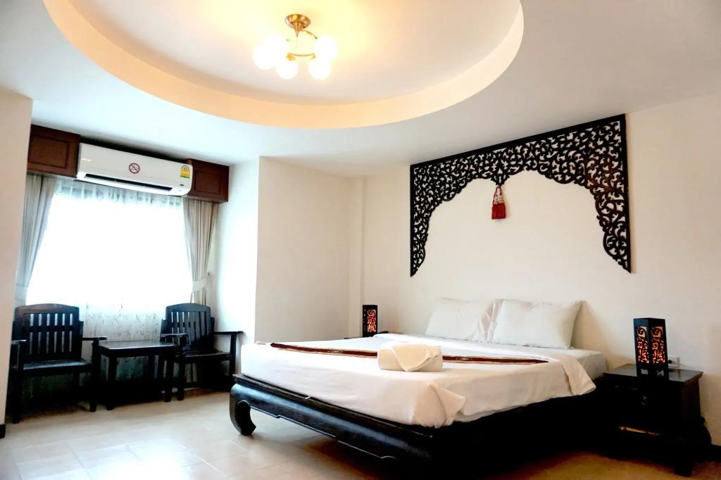 Wangburapa Grand Hotel 3*
