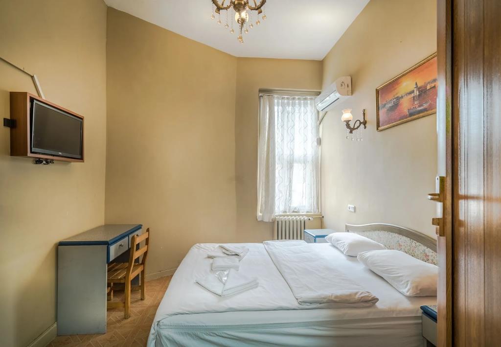 Yeni Hotel 0*