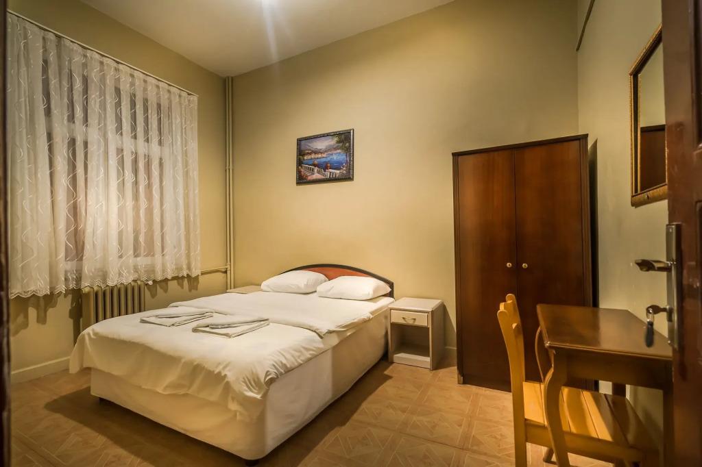 Yeni Hotel 0*