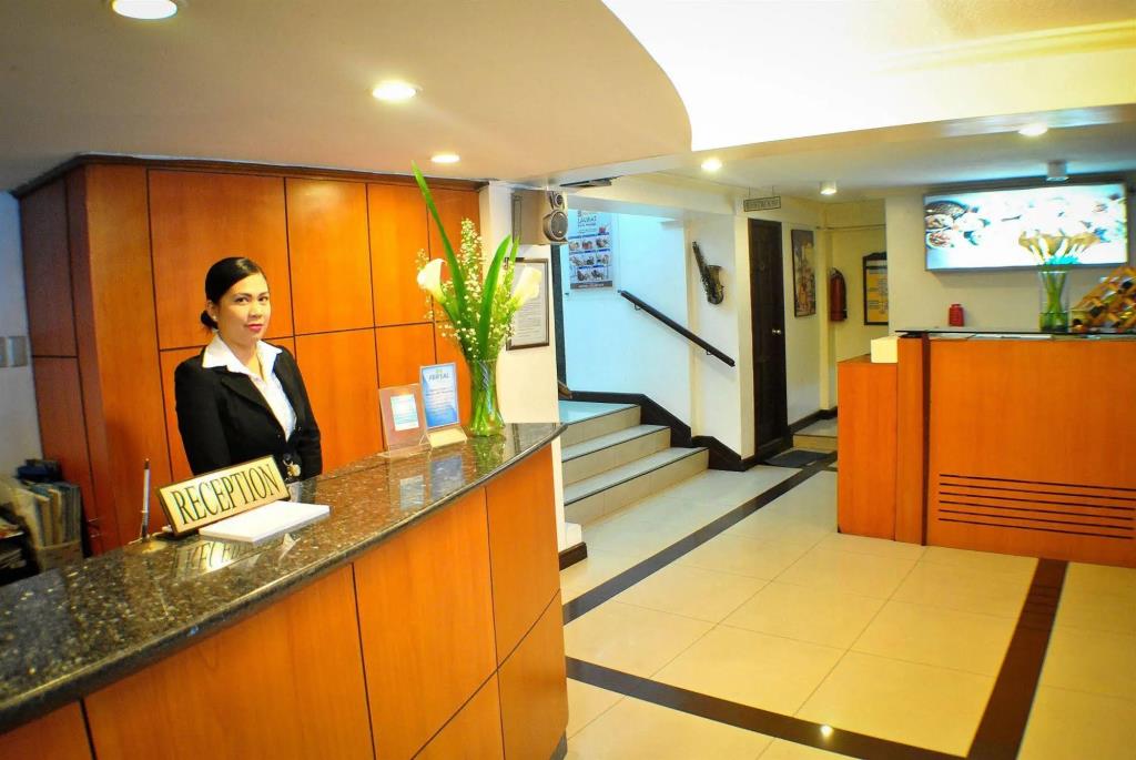 Fersal Hotel Manila 3*
