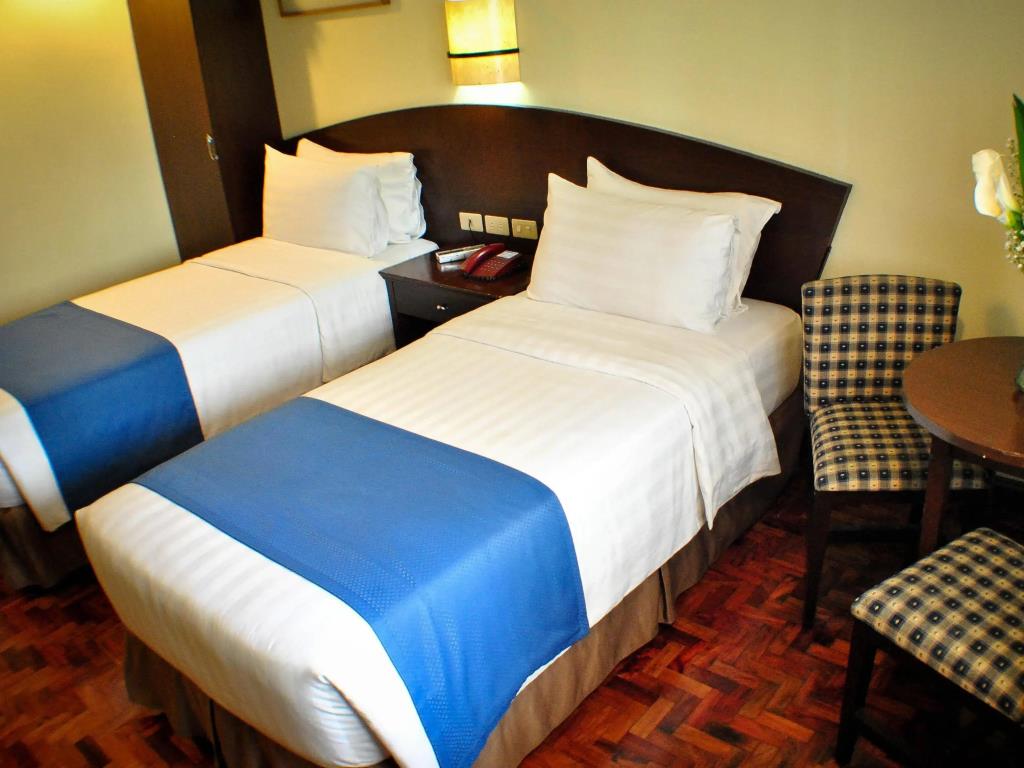 Fersal Hotel Manila 3*
