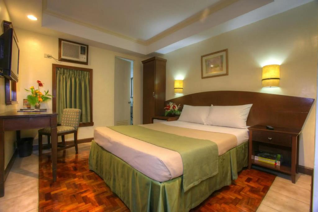 Fersal Hotel Manila 3*